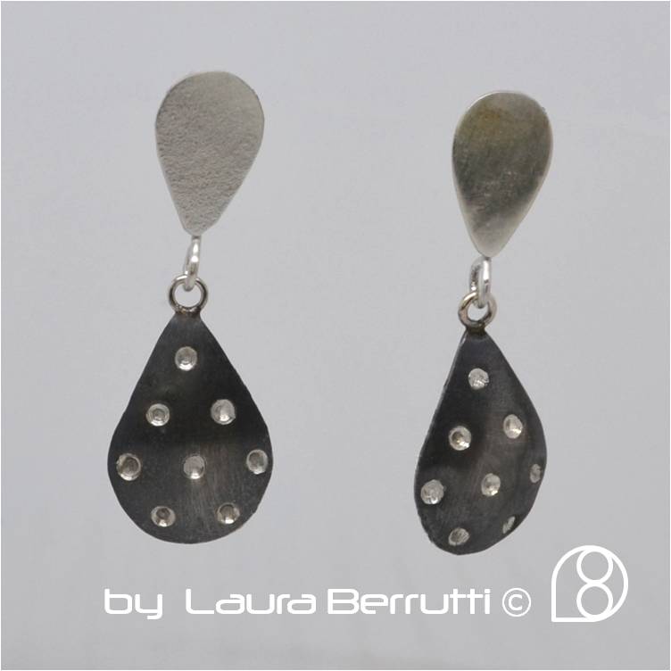 Earrings minimalist laura berrutti drop polka dots black white silver drop uruguay portland pdx wire 