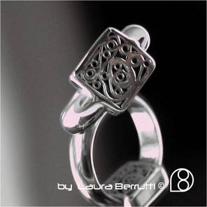 shape industrial labyrinth lines curves ring sterling minimalist laura berrutti